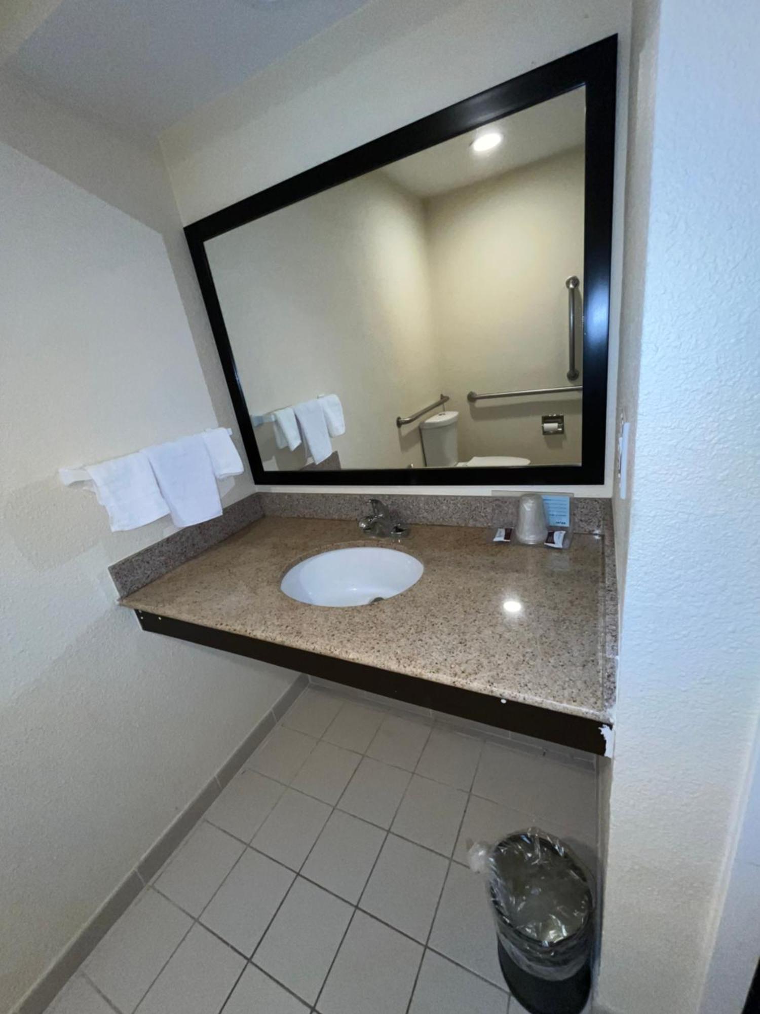 Oregon Trail Inn And Suites レイク・ビュー エクステリア 写真